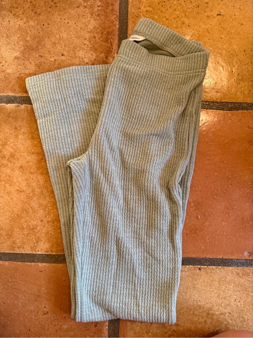 aerie woman’s Ribbed Knit sweatpants - green